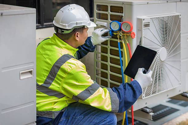 Professional Ac Installation technician working in Linwood, PA